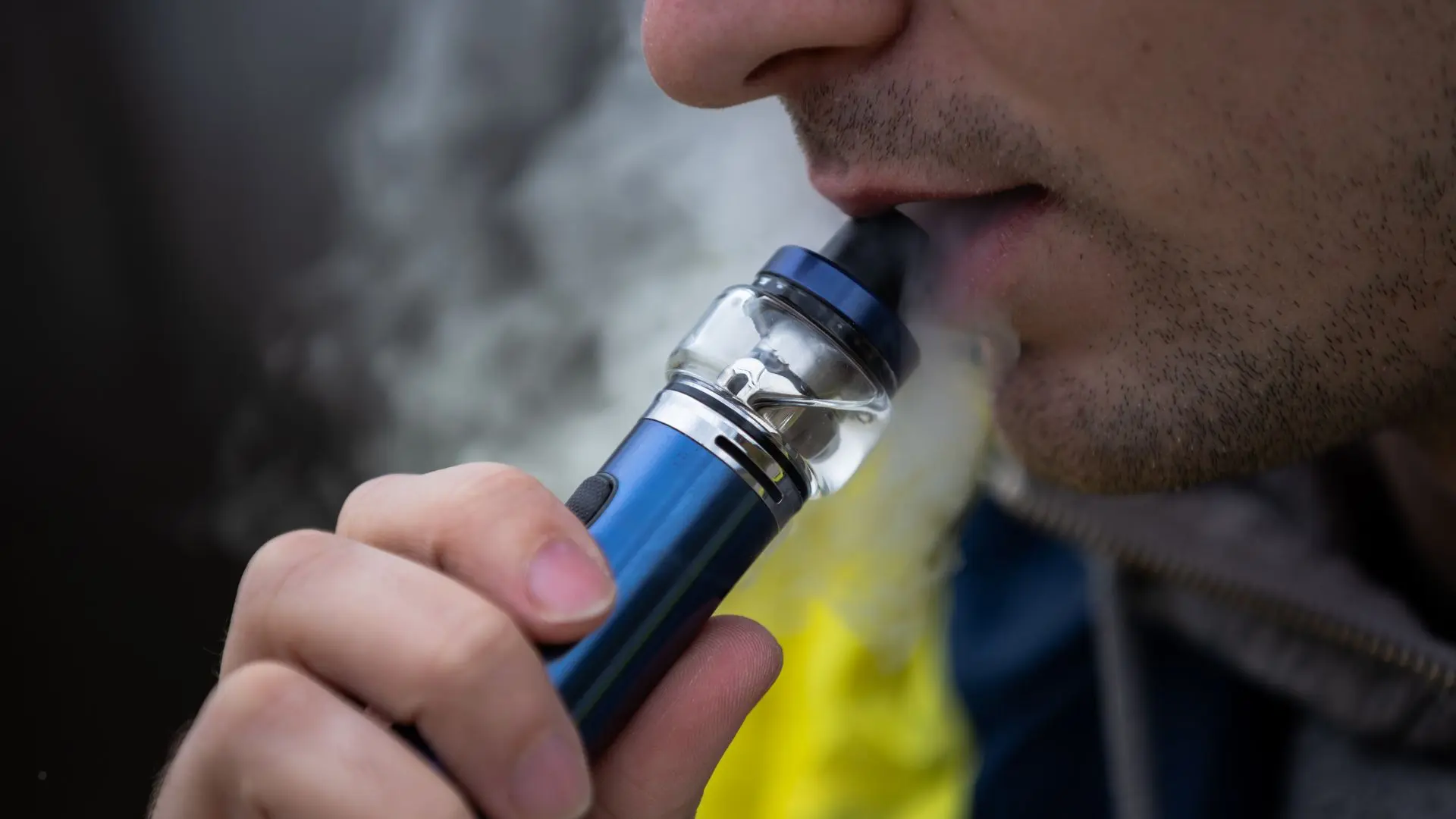 Vapen vs. Rauchen: Was ist schädlicher?